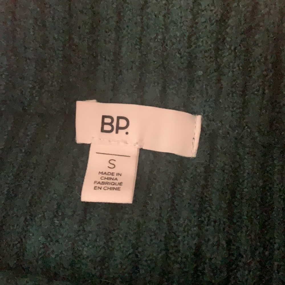 5/$25🦋Long sleeve turtleneck - Picture 2 of 2